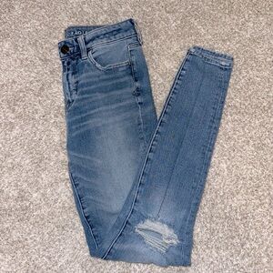 Women’s American Eagle High Rise Distressed Jeggings-Size 4 L